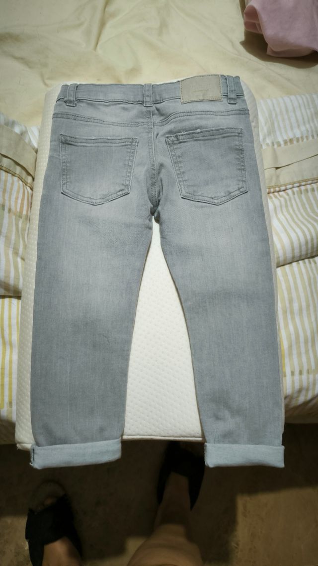 Conjunto de ropa zara nueva talla 2-3año