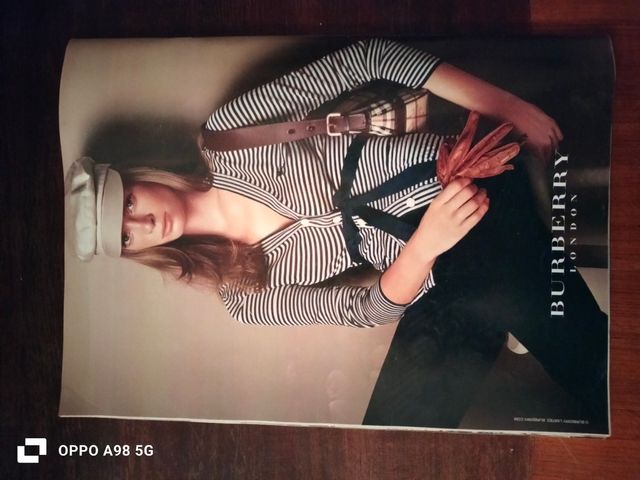 Revista Hola 3218. Adiós a Rocío Durcal.