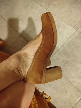 Zapatosde salón piel