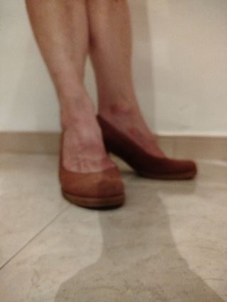 Zapatosde salón piel