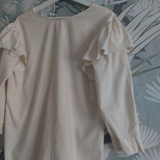 Camisa con volantes Zara edición Limitada. XS