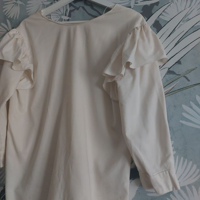 Camisa con volantes Zara edición Limitada. XS