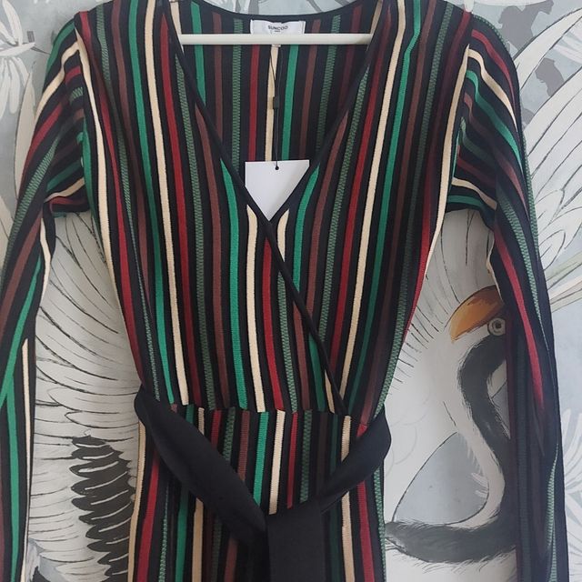 Vestido marca Suncoo rayas con cinturón. XS