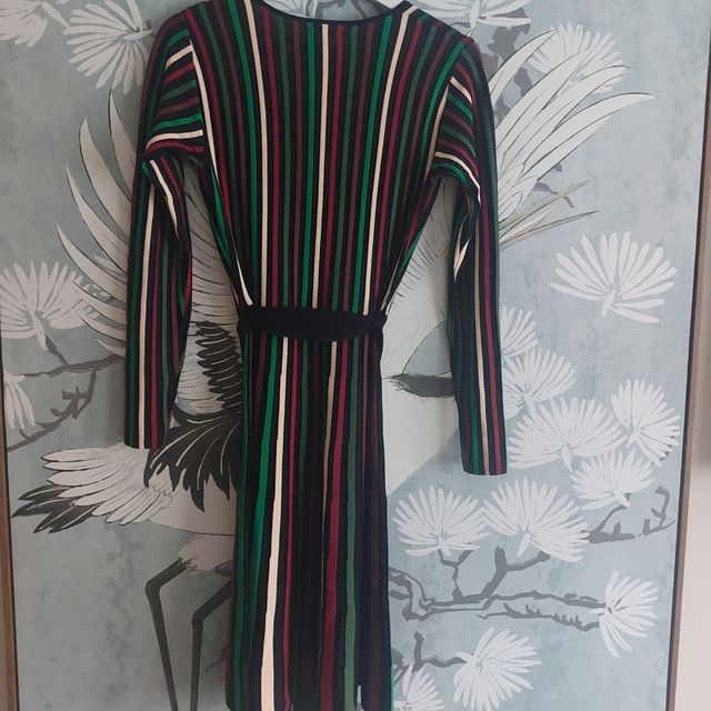 Vestido marca Suncoo rayas con cinturón. XS