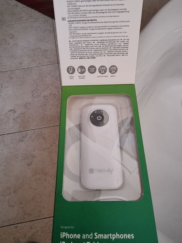 Powerbank Cellularline con due entrate