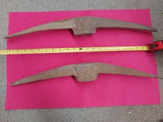 Attrezzi giardino picconi