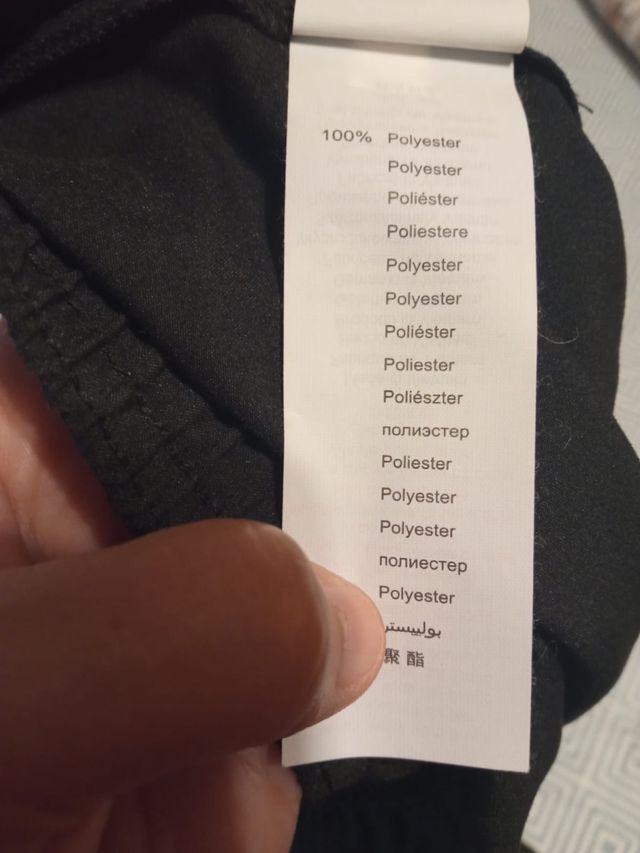 Pantalon corto deportivo