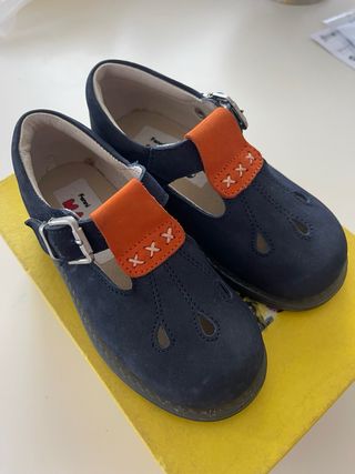 Scarpe pelle bimbo 24