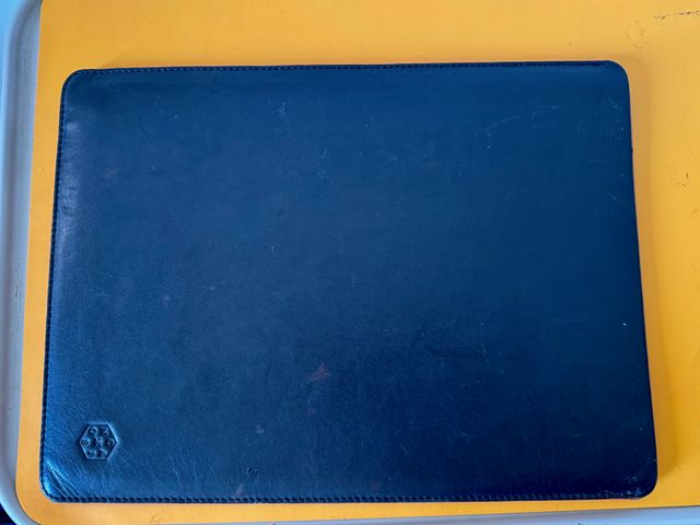 Funda para Laptop de Cuero Genuino Macbook 13"