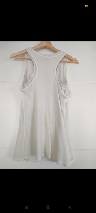 Camiseta de tirantes. Tank top. Blanco