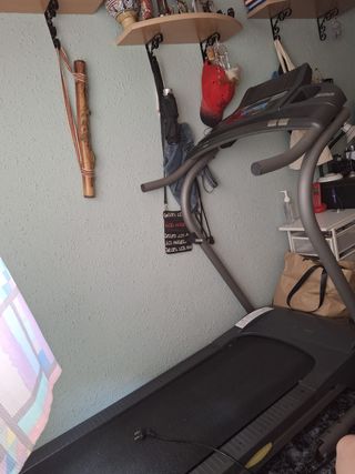 Cinta de correr marca weslo