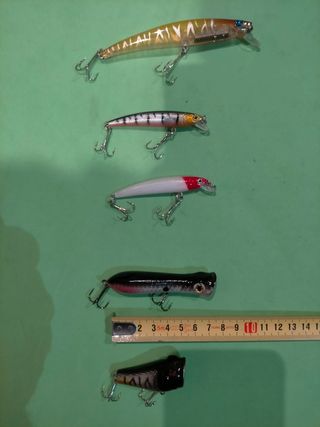 5 Señuelos artificiales pesca mar depredadores.