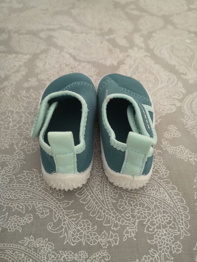 Zapatos decathlon bebe talla 21