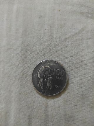 Moneta italiana 100 lire 1979 vintage