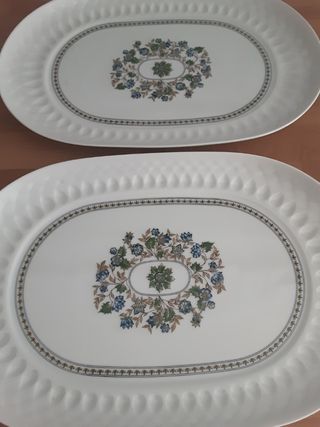 Lote dos fuentes Irabia porcelana.