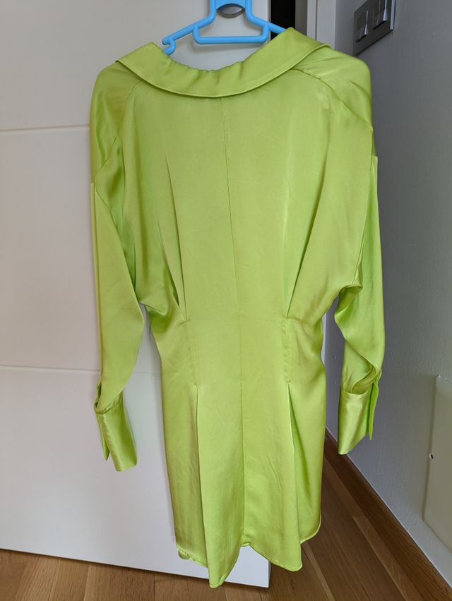 Vestido camisero verde lima Zara