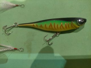 Último lote 5 Señuelos artificiales pesca.