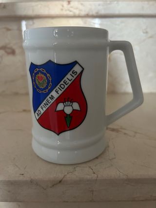Jarra ceramica insignia Las Esclavas.