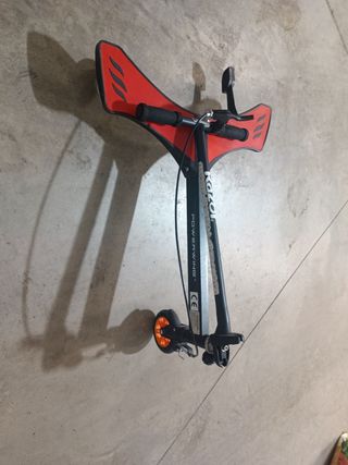 Patinete Razor derrape.