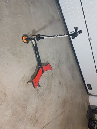 Patinete Razor derrape.