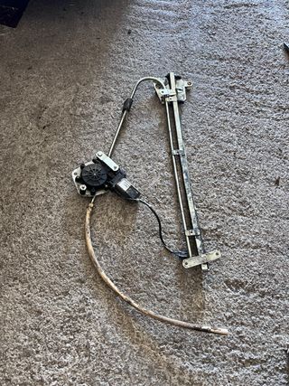 Elevalunas mitsubishi montero-pajero v20