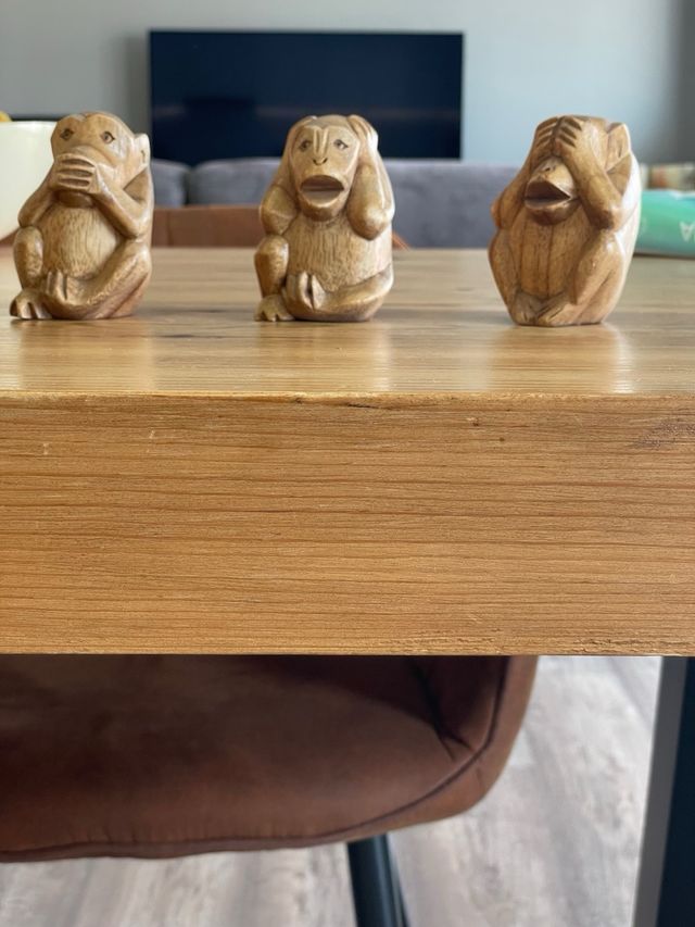Monos de madera