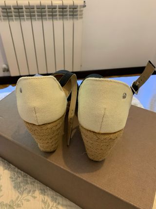 Alpargatas Mustang talla 37