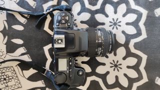 Nikon F-601 y Objetivo de 35-70 mm