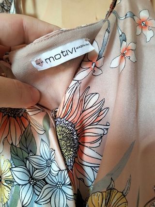 Tuta elegante motivi