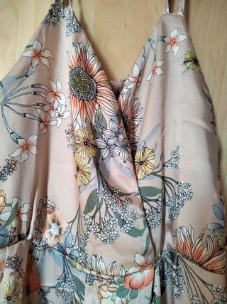 Tuta elegante motivi