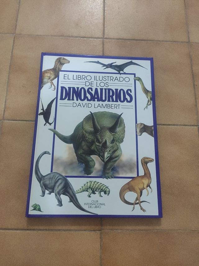 El libro ilustrado de los dinosaurios.