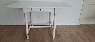 Tavolo MESA BLANCA INGATORP di Ikea, modello Ingartorp