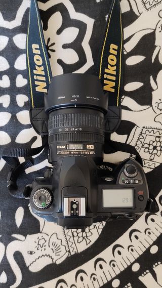 Nikon D70s y Objetivo AFS Nikkor 18-70mm