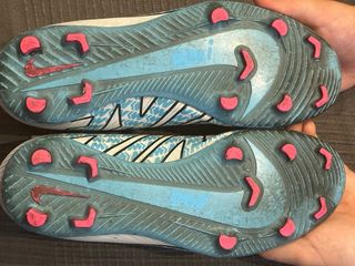 Bota fútbol Nike Mercurial . T.38