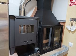 Barbacoa muy equipada SIN ESTRENAR 