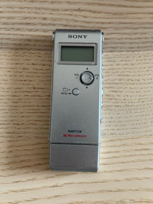 GRABADOR DE PERIODISTA SONY USB INCORPORADO