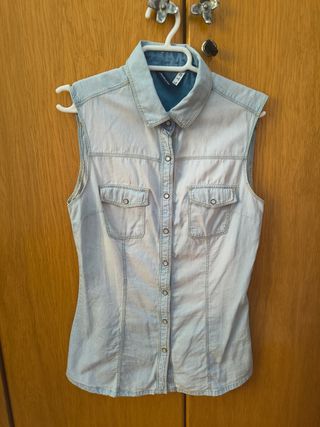 Camisa vaquera XS Stradivarius