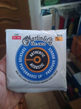 Cuerdas para guitarra acústica