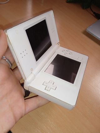 Nintendo Ds Lite blanca + Funda.