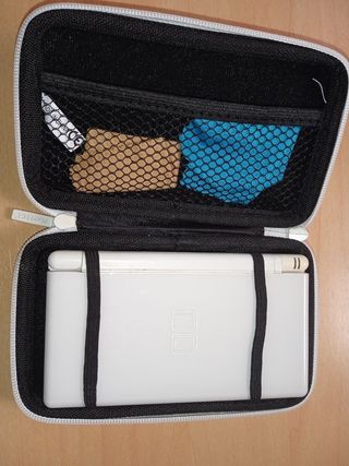Nintendo Ds Lite blanca + Funda.