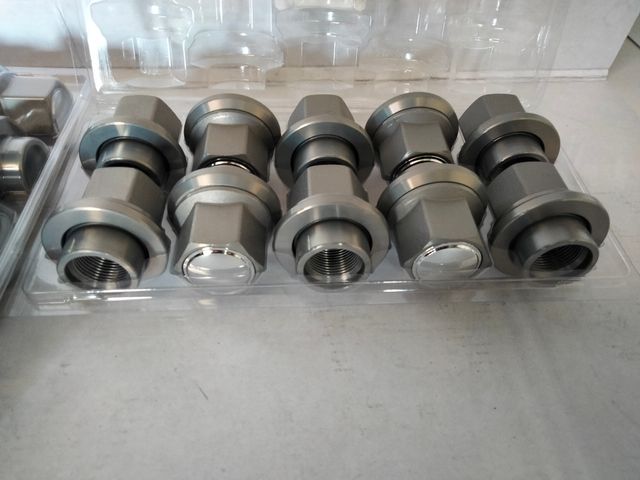 TUERCAS PARA LLANTAS ALUMINIO CAMION