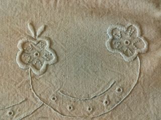 Antico lenzuolo matrimoniale ricamato