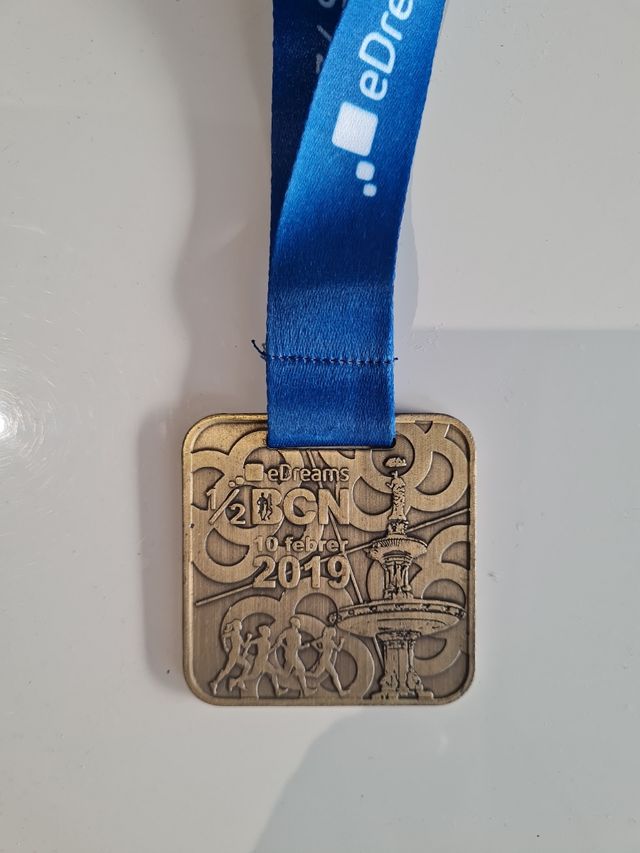 Medalla Media Maratón Barcelona 2019