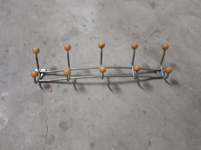 Vendo perchero plateado