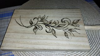 Tabla pirograbado