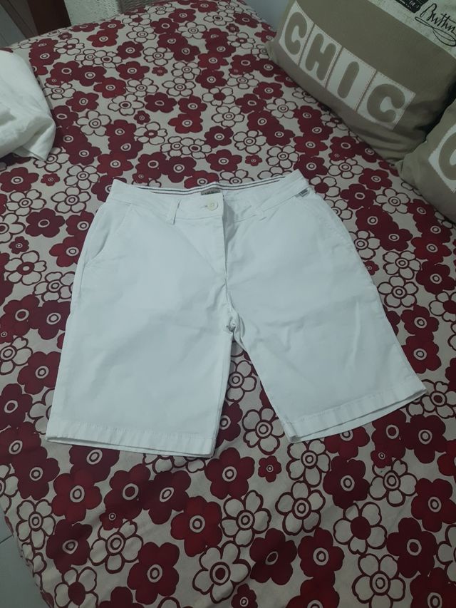 Shorts talla S Napapijri talla 34 - 36
