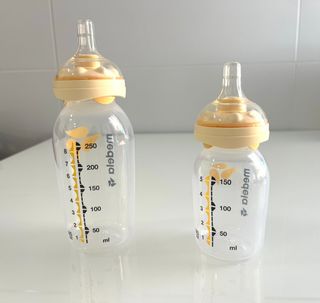 Set de biberones y tetinas MEDELA