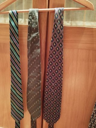 Corbatas varias de seda