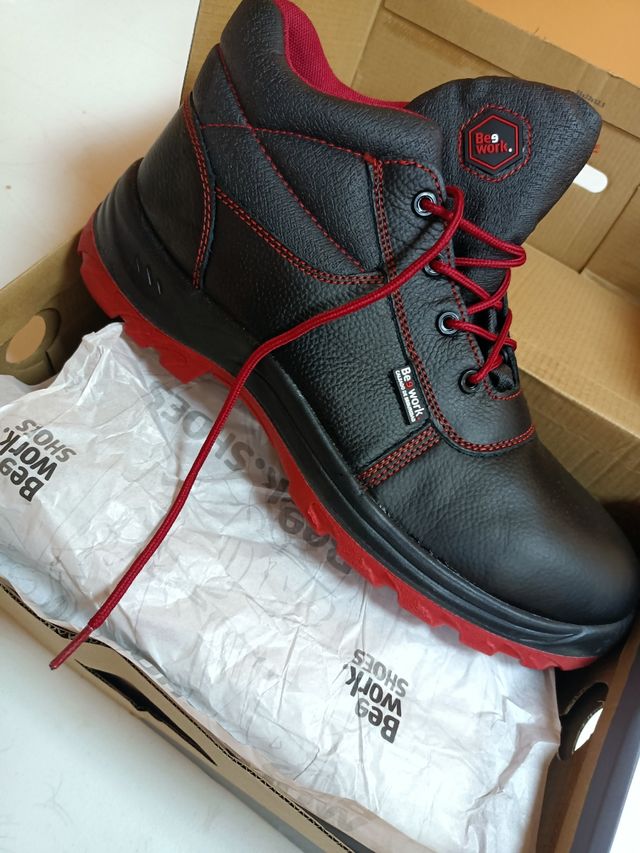 BOTAS SEGURIDAD NUEVAS