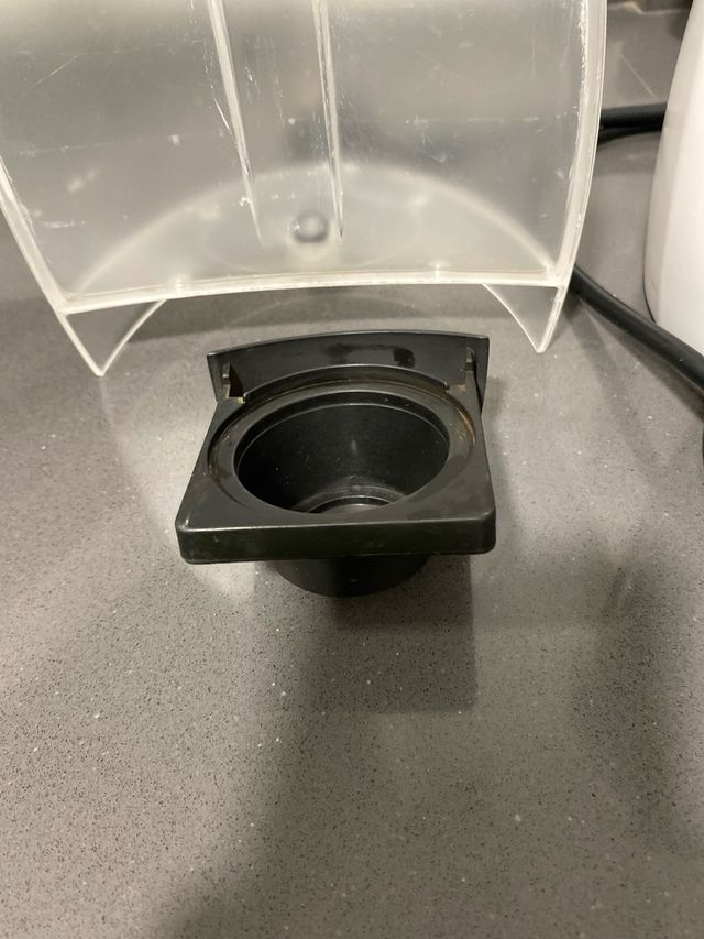 Calderín de cafetera dolce gusto y despiece.